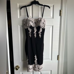 Haute Monde Dress Black and Lace sz Medium NWOT